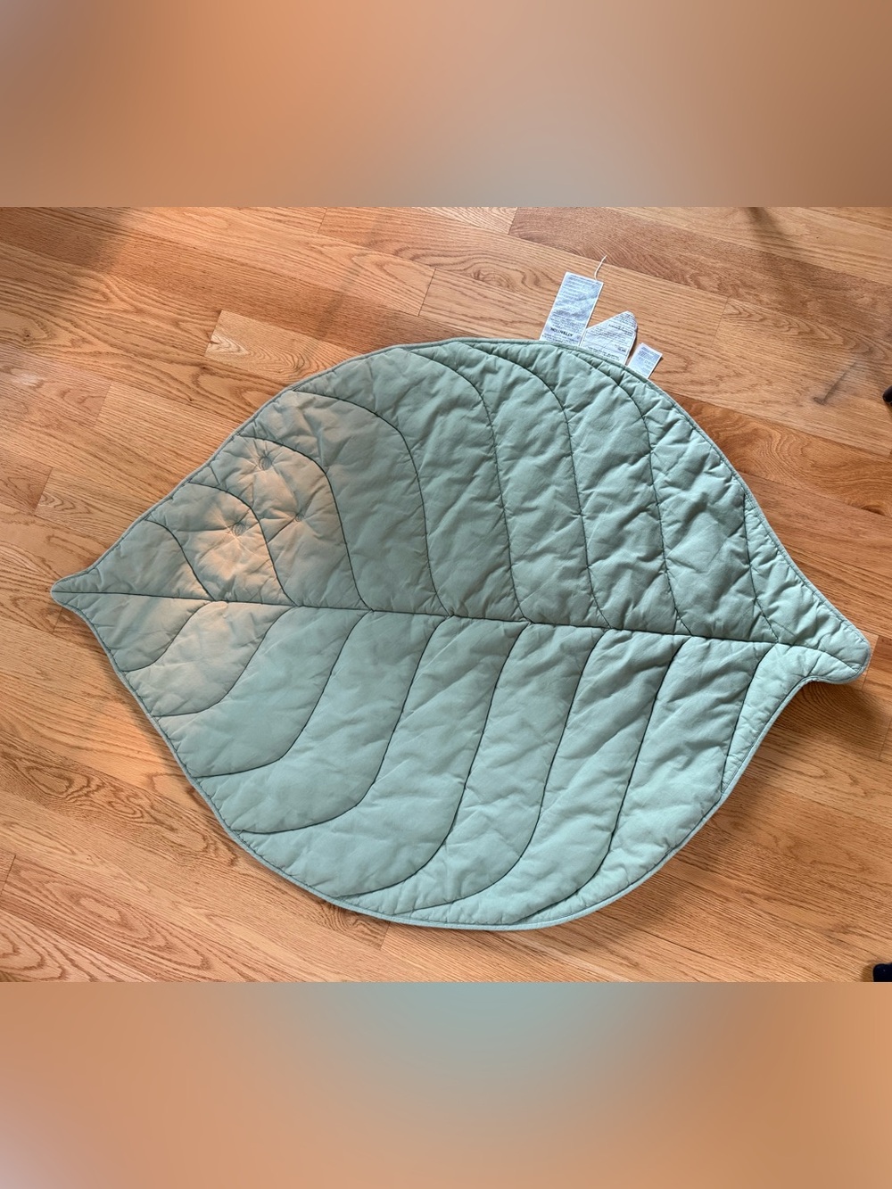 Baby leaf play mat